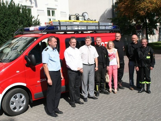 Nowy samochód służył będzie strażakom z Zakrzowa do ratowania ludzkiego życia i mienia.
