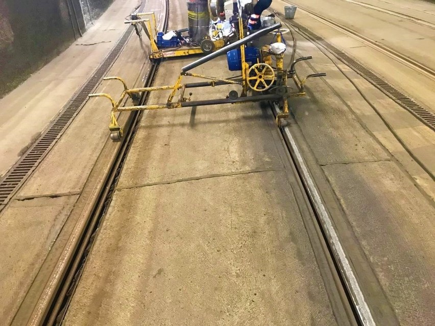 Kraków. Zobacz, jak postępują prace remontowe w tunelu tramwajowym pod Dworcem Głównym [ZDJĘCIA]