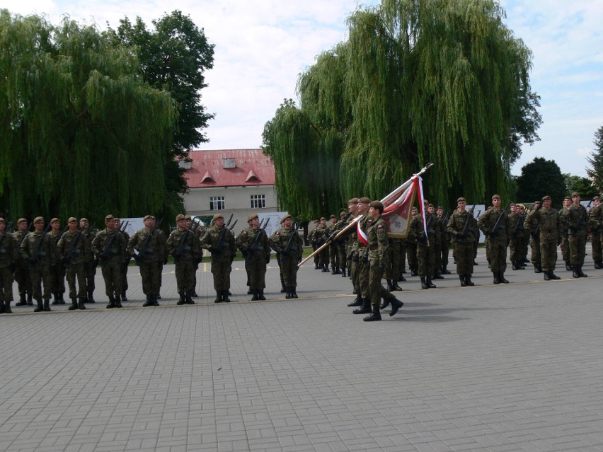 Sztandar 2. Pułku Piechoty Legionów Armii Krajowej...