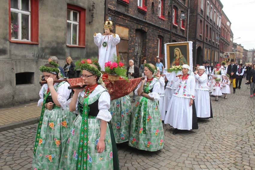 Stroje śląskie – wyprowadzić ze Świętochłowic! Centrum...