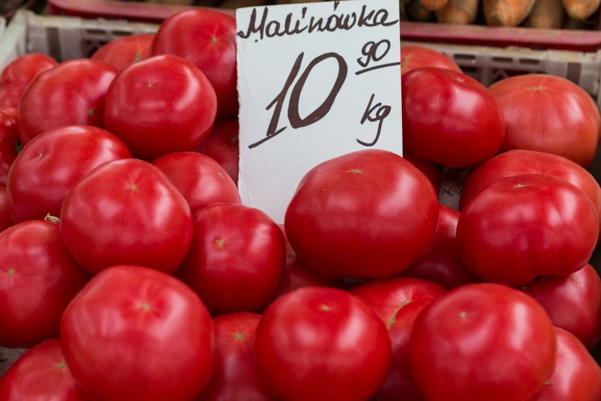 Ceny warzyw i owoców na krakowskich targowiskach