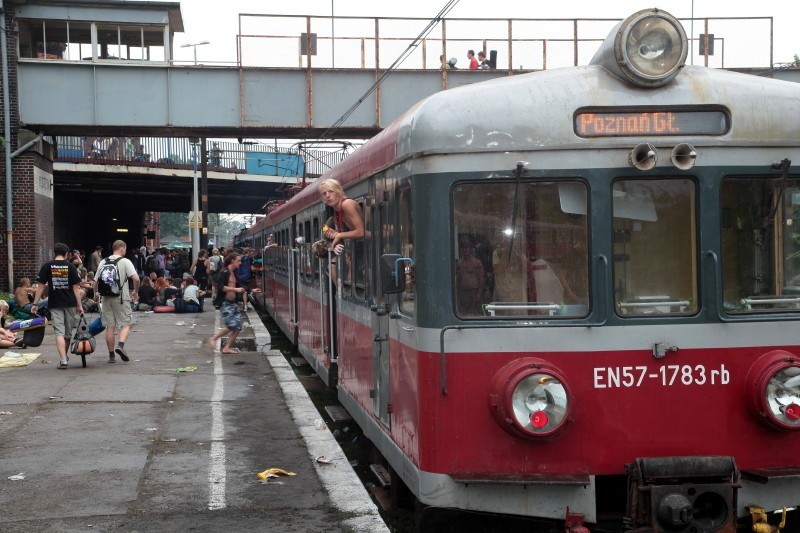 Tak woodstockowicze opuszczali Kostrzyn (zdjęcia)