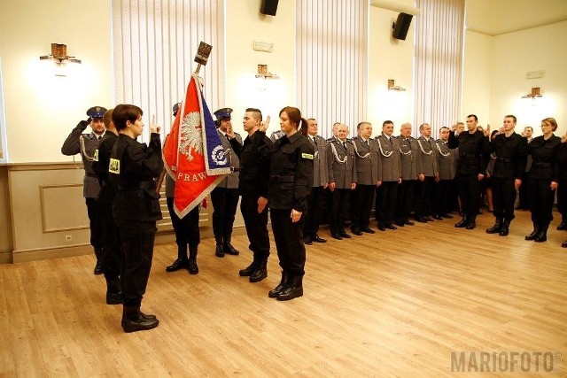 Ślubowanie nowych policjantów w Opolu.