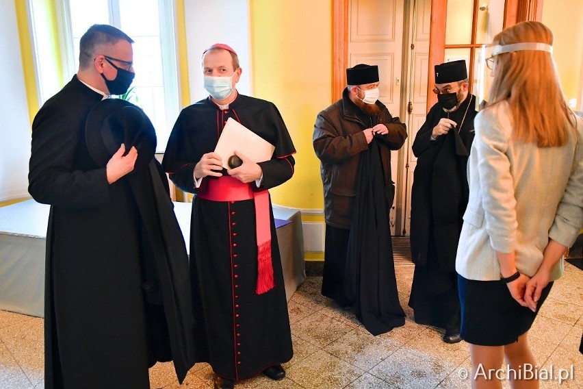 Ratusz. Spotkanie ekumeniczne biskupów Kościoła katolickiego...