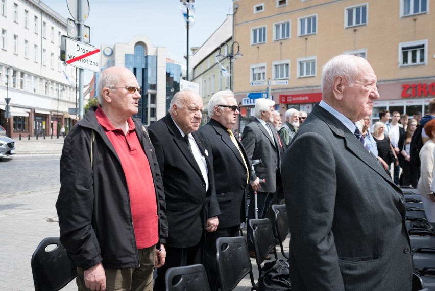 Dzień Kadeta w Opolu. Uroczystość na pl. Wolności.