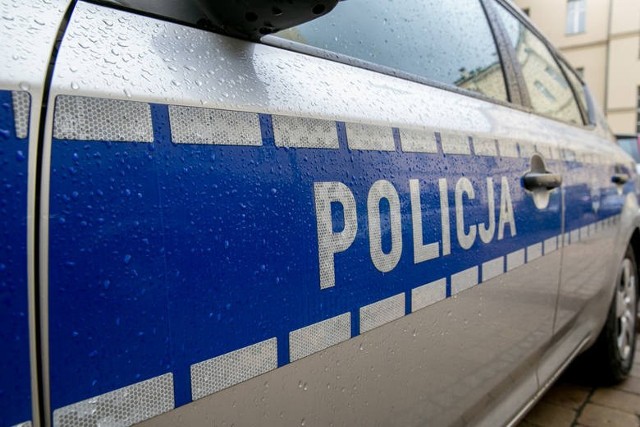 Policjanci zatrzymali w Łodzi złodzieja - recydywistę, który po pijanemu ukradł iveco.