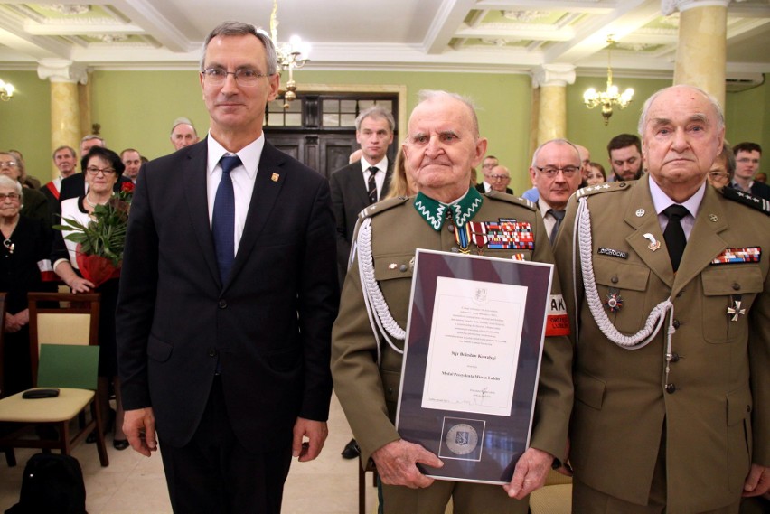 Urodziny majora Bolesława Kowalskiego. Szabla i „Dwieście lat” (ZDJĘCIA)