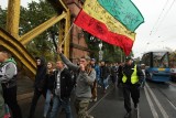 Marsz Wyzwolenia Konopi szedł przez Wrocław. Hasła: "Legalizacja i refundacja", "100% organic"