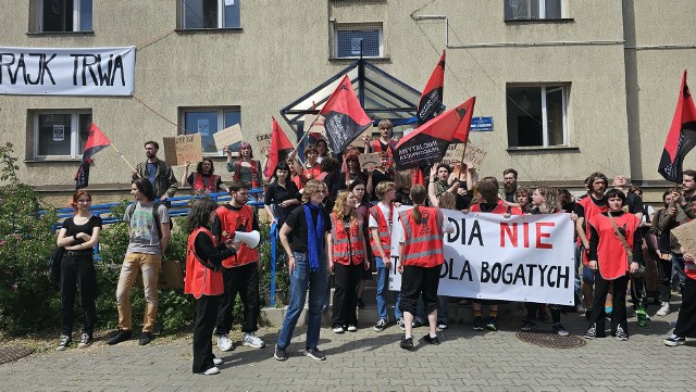 Echa strajku studentów w Krakowie nie cichną. Władze UJ podjęły decyzję o konieczności wyłączenia gazu i prądu w "Kamionce"