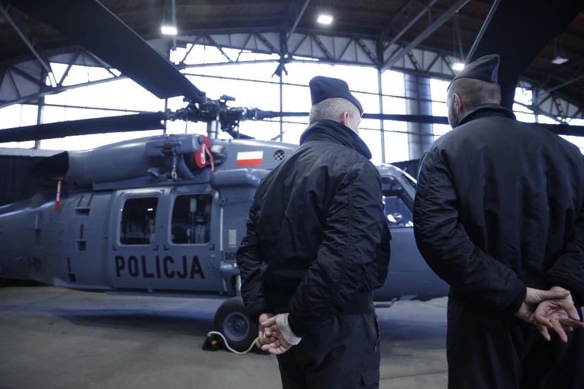 Dwa nowe śmigłowce Black Hawk rozpoczynają służbę w policji [WIDEO]