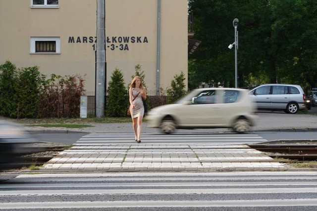 Do tragicznego wypadku na przejściu dla pieszych przy skrzyżowaniu ul. Grunwaldzkiej i Marszałkowskiej doszło na początku sierpnia. Zginęła 75-letnia kobieta.