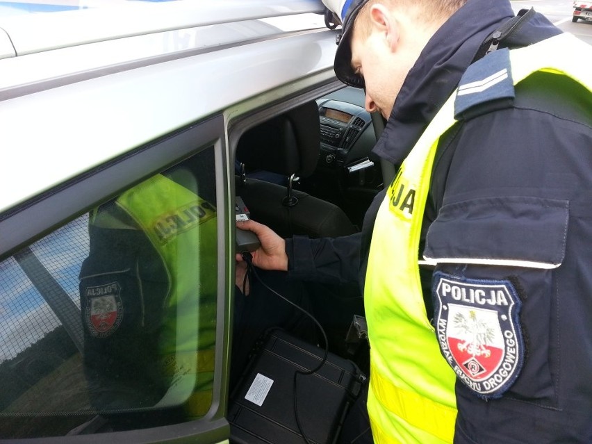 Świebodzińscy policjanci na drodze S3 zatrzymali mężczyznę,...
