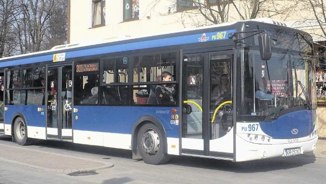 Mieszkańcy proponują, by "306" miała dziennie 16 kursów, tak jak linia nr 301 Kraków-Niepołomice