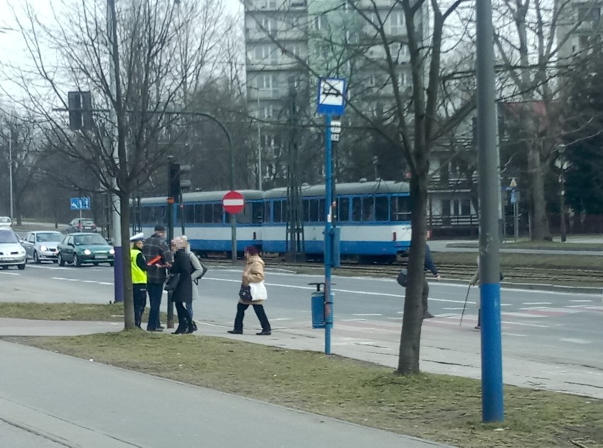 Zmasowana akcja karania pieszych i rowerzystów w Krakowie
