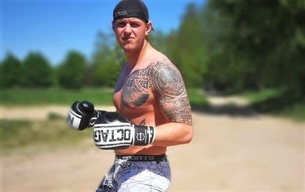 Grudziądzanin Kewin Wiwatowski (Grappler Grudziądz) zawodnik MMA i K-1