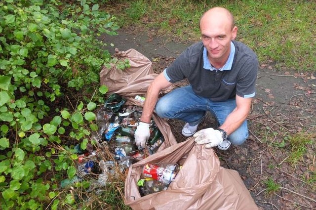 Piotr Leśniak z Malinki sprzątał kamionkę w sobotę, bo jak twierdzi drugiego takiego miejsca do nurkowania nie ma w Opolu.