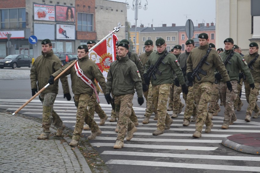 Święto Niepodległości w Częstochowie. Msza święta w Archikatedrze i marsz aleją NMP [ZDJĘCIA]