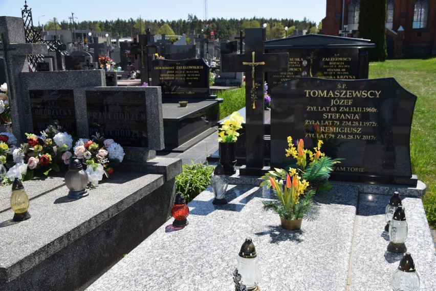 Cmentarz w Czerwinie, powiat ostrołęcki. Zdjęcia nekropolii wykonane w maju 2022