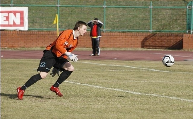 Mateusz Abramowicz dotychczas na szczeblu centralnym zagrał w 73 meczach II-ligowych oraz czterech spotkaniach o Puchar Polski