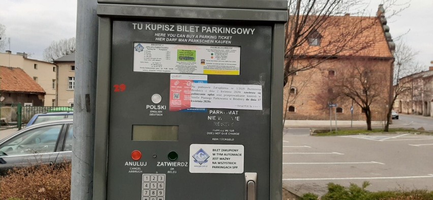 Na parkomatach pojawiły się informacje