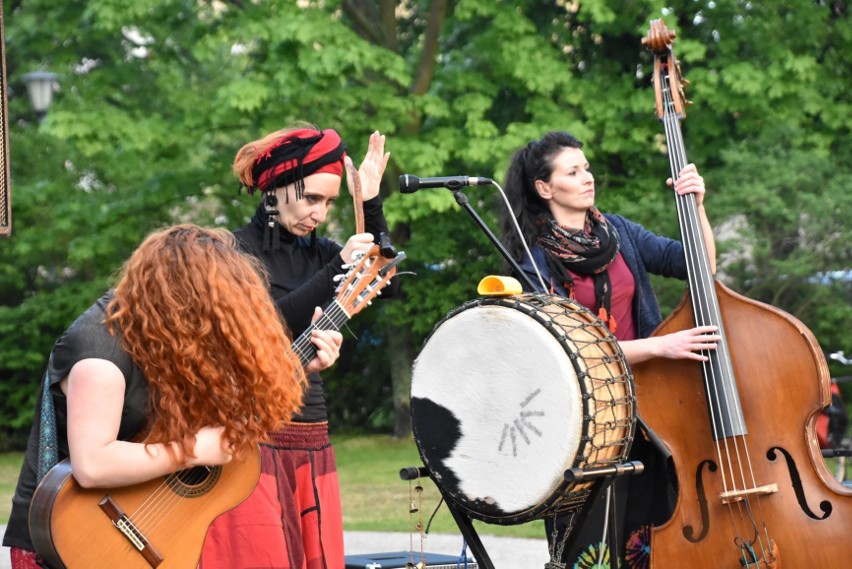 Zespół HuRaban: Hanna Włodarczyk, Fabiana Raban, Monika...