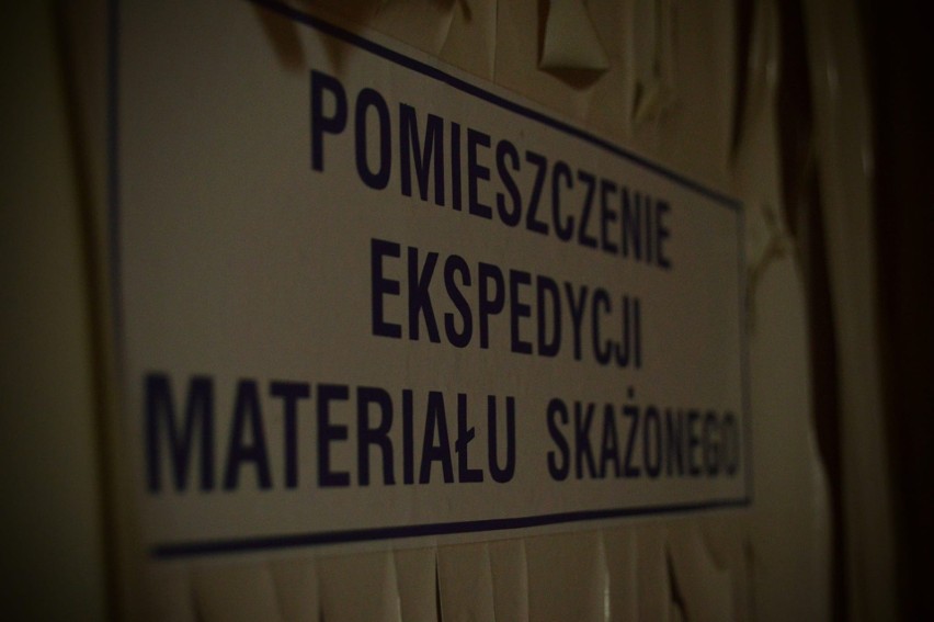 Przerażający opuszczony szpital na Śląsku budzi grozę....