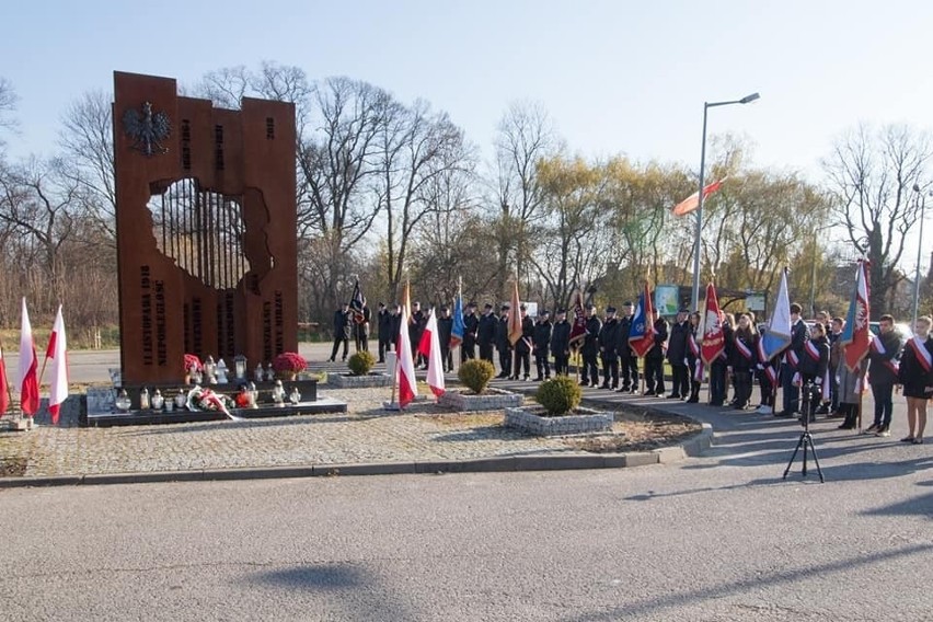 Narodowe Święto Niepodległości 2021 w Mircu. Świętowano przy muzyce na żywo. Zobaczcie zdjecia