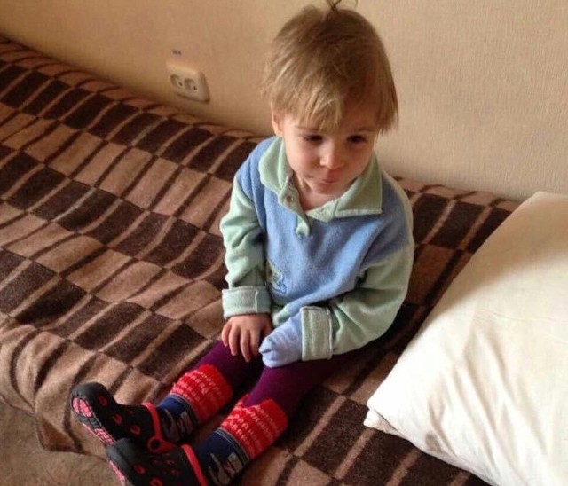 Mały chłopczyk znaleziony w mieście Izium. Jest w 19. szpitalu w Charkowie - los jego rodziców jest nieznany