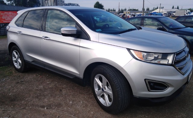 Ford EDGE rok produkcji 2015, z silnikiem 2.0 benzyna – 245 KM, stan licznika 58 tys. km, Cena 64 000 zł.