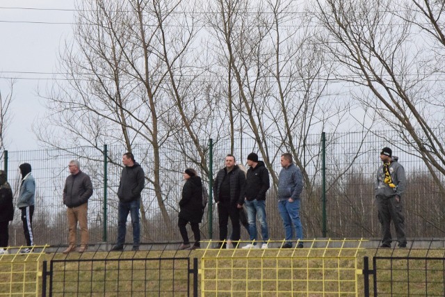 W sobotę 27 marca Siarka Tarnobrzeg grała na własnym boisku z Siarką Tarnobrzeg. Byłeś na tym meczu? Znajdź się na naszych zdjęciach!