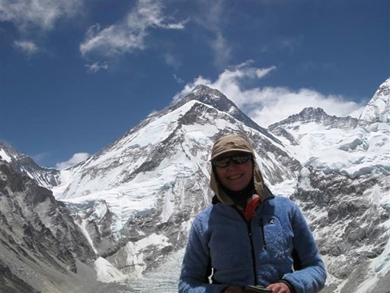 Ania Lichota zdobywa najwyższy szczyt Ziemi - Mount Everest