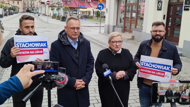 Beata Kempa podczas konferencji prasowej w Inowrocławiu mówiła m.in. o nadchodzących wyborach parlamentarnych