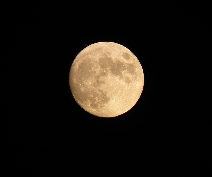 Zaćmienie księżyca 2011. Wasze zdjęcia