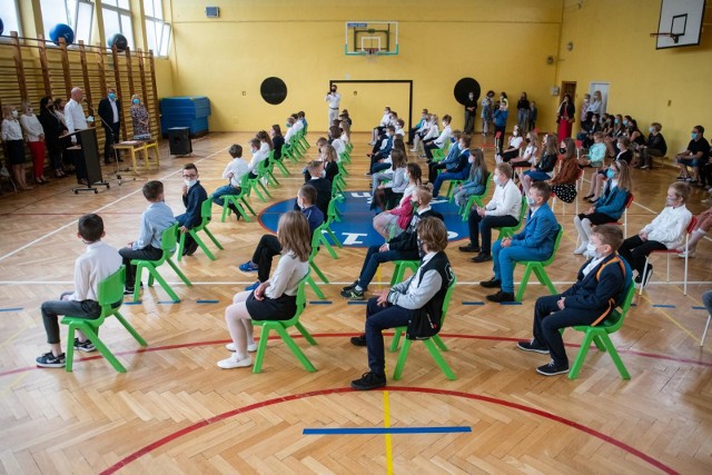 Na kwarantannie są  uczniowie jednej klasy i 2 nauczycieli.