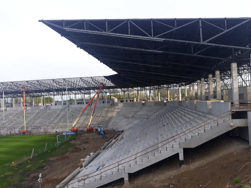 Zmiana pomysłu na kolor dachu nowego stadionu Pogoni Szczecin [ZDJĘCIA, WIDEO]