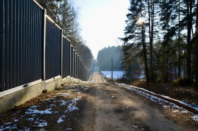 12 osób próbowało nielegalnie dostać się do Polski z Białorusi