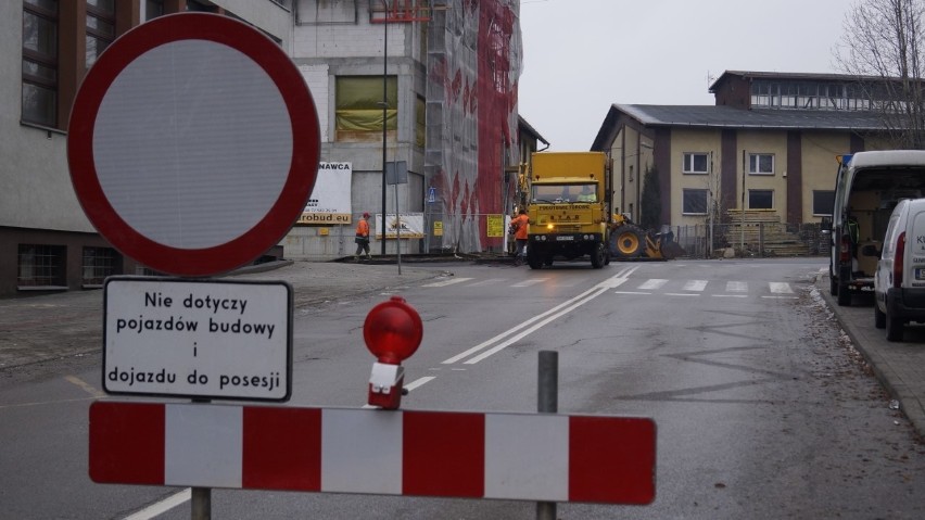 Gliwice: Ulica Zabrska w remoncie. Są drogowe utrudnienia i autobusowe zmiany