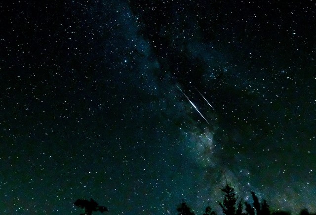 Maksimum roju meteorów obserwuje się pomiędzy 12 i 13 sierpnia