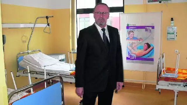 Szpital Wojewódzki w Tarnobrzegu to między innymi nowoczesna infrastruktura dostosowana do oczekiwań pacjentów. Na zdjęciu dr Grzegorz Sałata, szef ginekologii w odremontowanej sali.