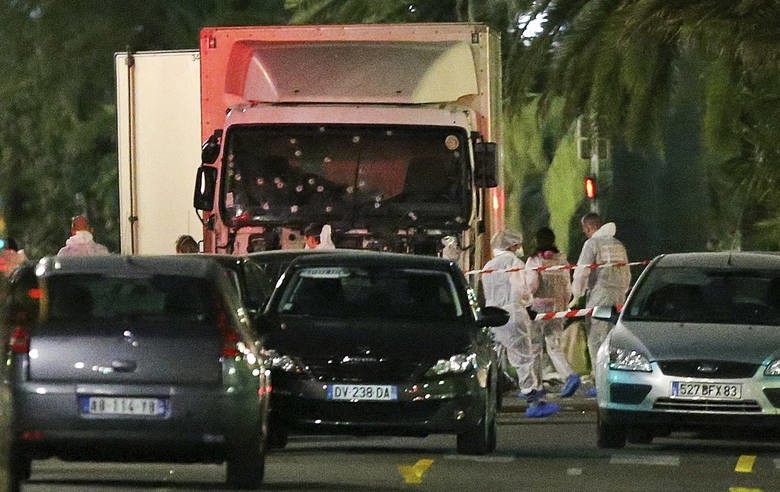 Atak terrorystyczny w Nicei. Zginęły 84 osoby
