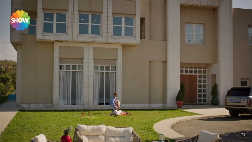 Nur mdleje przed domem.

YouTube.com