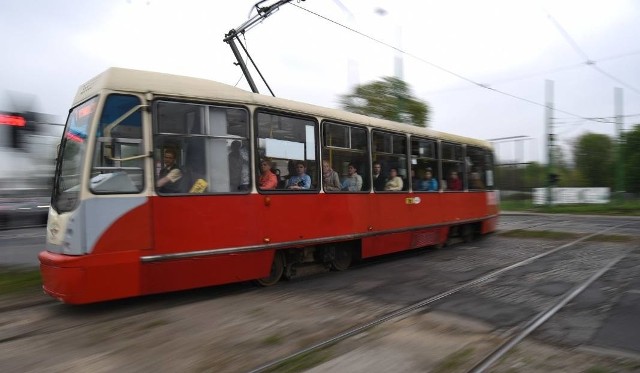 Pożar tramwaju w Bytomiu. Doszło do niego 27 listopada po północy.