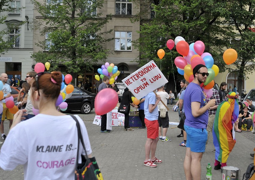 Kraków: Marsz Równości kontra NOP. Trzy osoby zatrzymane [ZDJĘCIA, WIDEO]