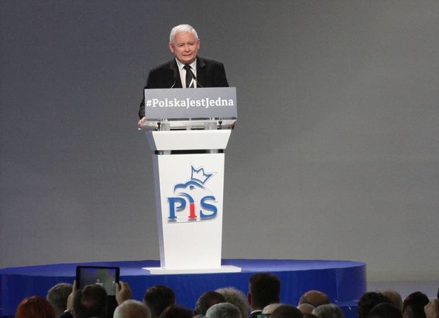 Jarosław Kaczyński w sobotę ponownie przyjedzie do Przysuchy. Na zdjęciu - na kongresie w Przysusze w 2017 roku.