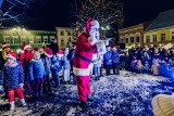 Mikołaj w Lublińcu! Dzieci zachwycone gościem, który pojawił się na Rynku