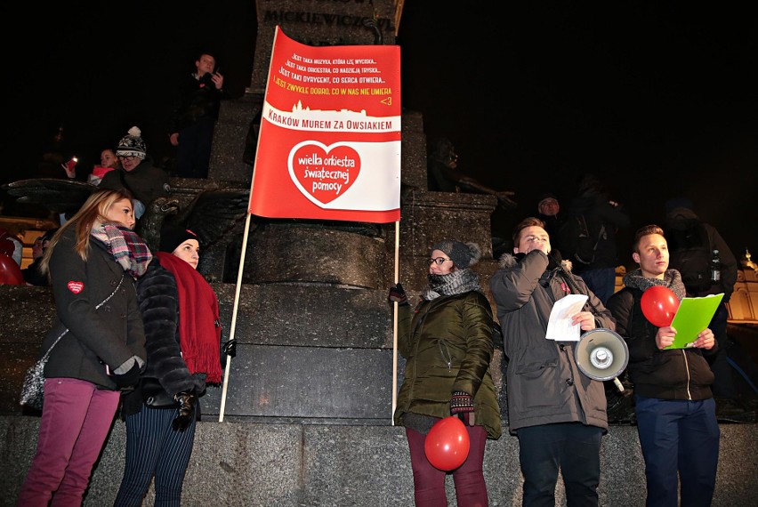 Kraków. Ulicami miasta przeszedł marsz wsparcia dla Jerzego Owsiaka i dla uczczenia pamięci Pawła Adamowicza [ZDJĘCIA]