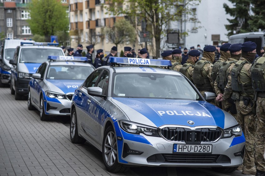 W piątek, 7 maja o godz. 12, w dzień pogrzebu mł. asp....