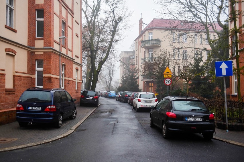 Mieszkańcy protestują przeciw ścieżce rowerowej na ul....