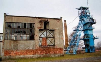 Szyb "Zbyszek", jedna z nielicznych zachowanych pamiątek po kopalniach węgla kamiennego w Trzebini FOT. PIOTR SUBIK