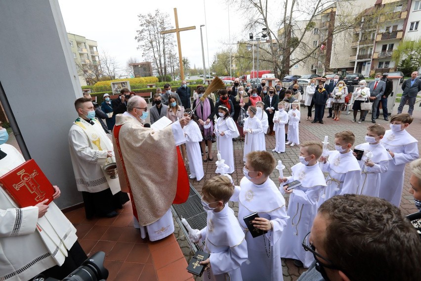 Z początkiem maja w Toruniu rozpoczęły się komunie święte....